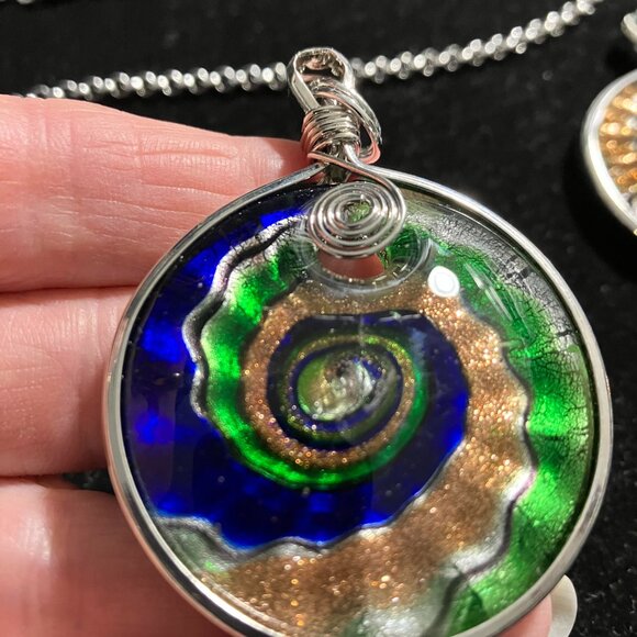 Ocean PendantS (5) + Stainless Steel 29 in Rolo Chain Ocean Wave Lampwork Chain - Picture 10 of 16